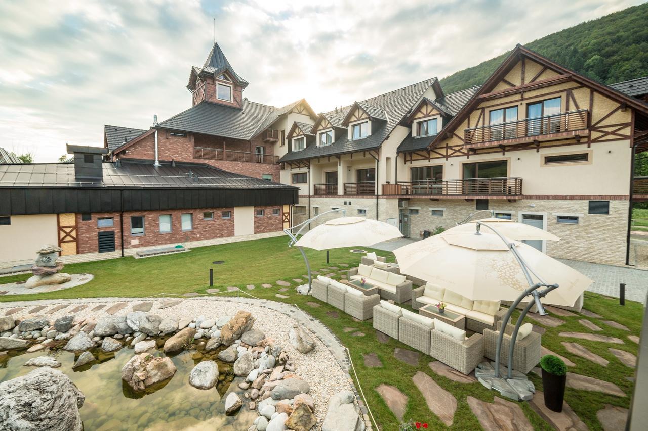 Village Resort Hanuliak Belá Екстериор снимка