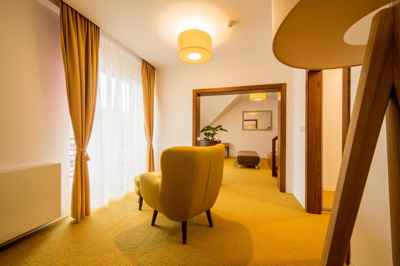 Village Resort Hanuliak Belá Екстериор снимка
